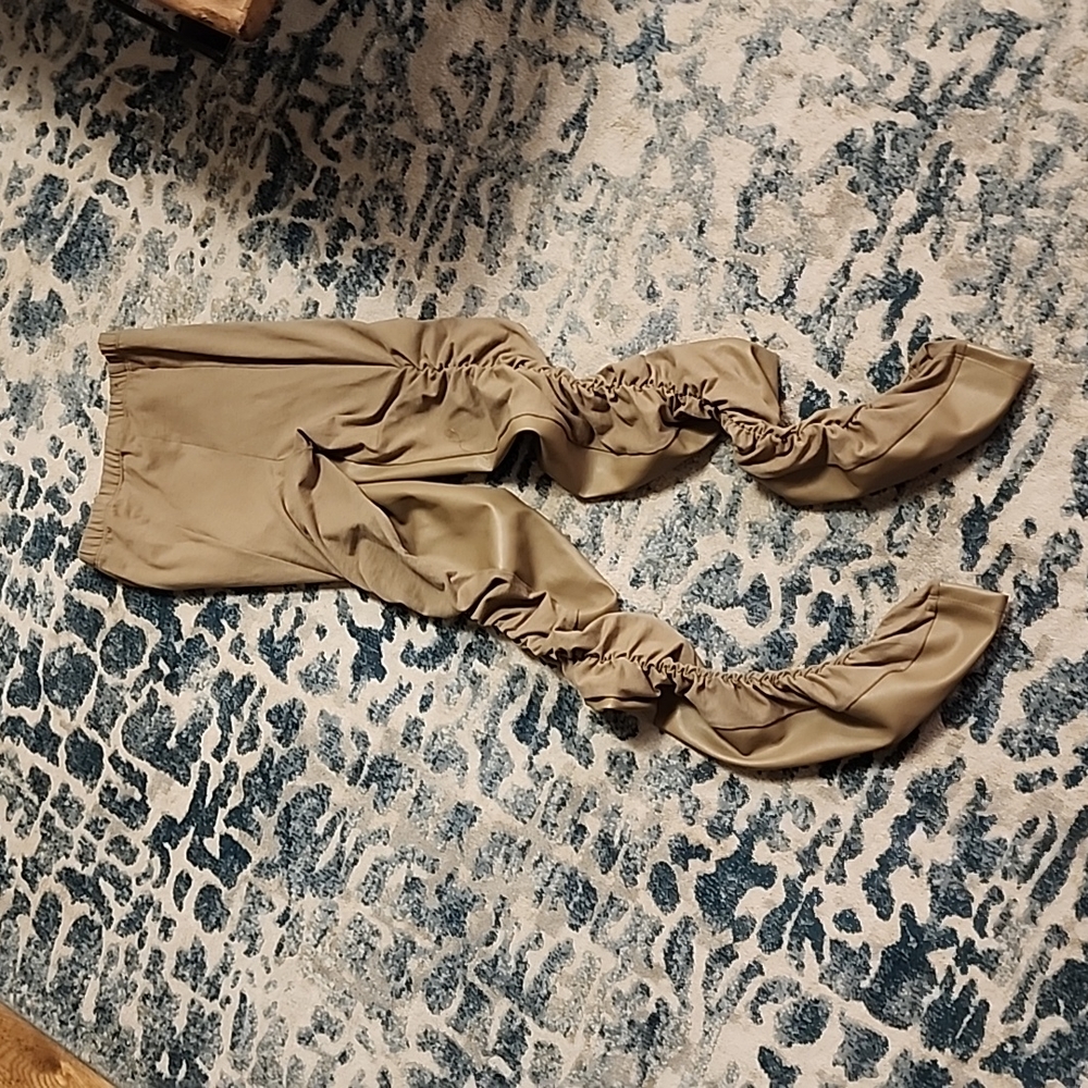 Scrunch pants